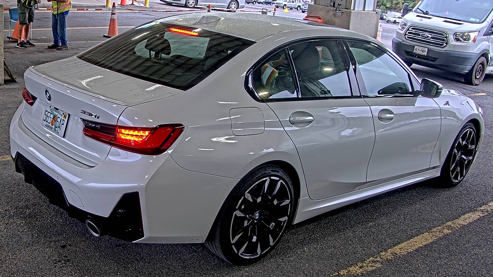 2025 BMW 3 Series 330i RWD