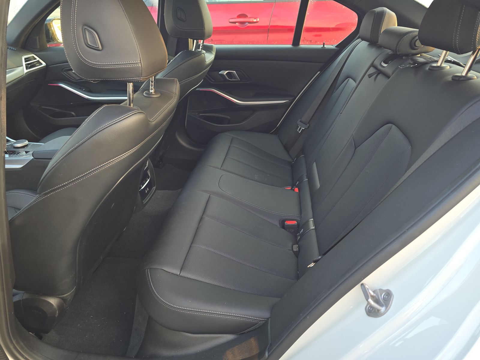 2025 BMW 3 Series 330i RWD