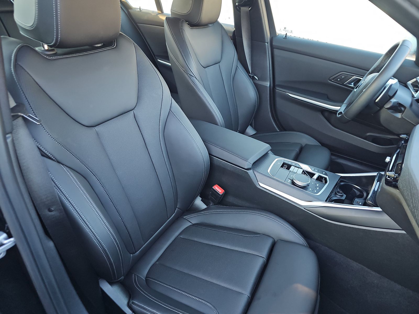 2025 BMW 3 Series 330i xDrive AWD