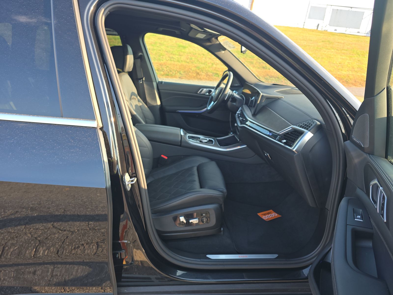 2025 BMW X5 xDrive40i AWD