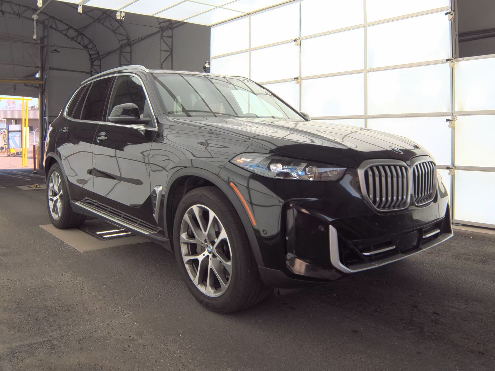 2025 BMW X5 xDrive40i AWD
