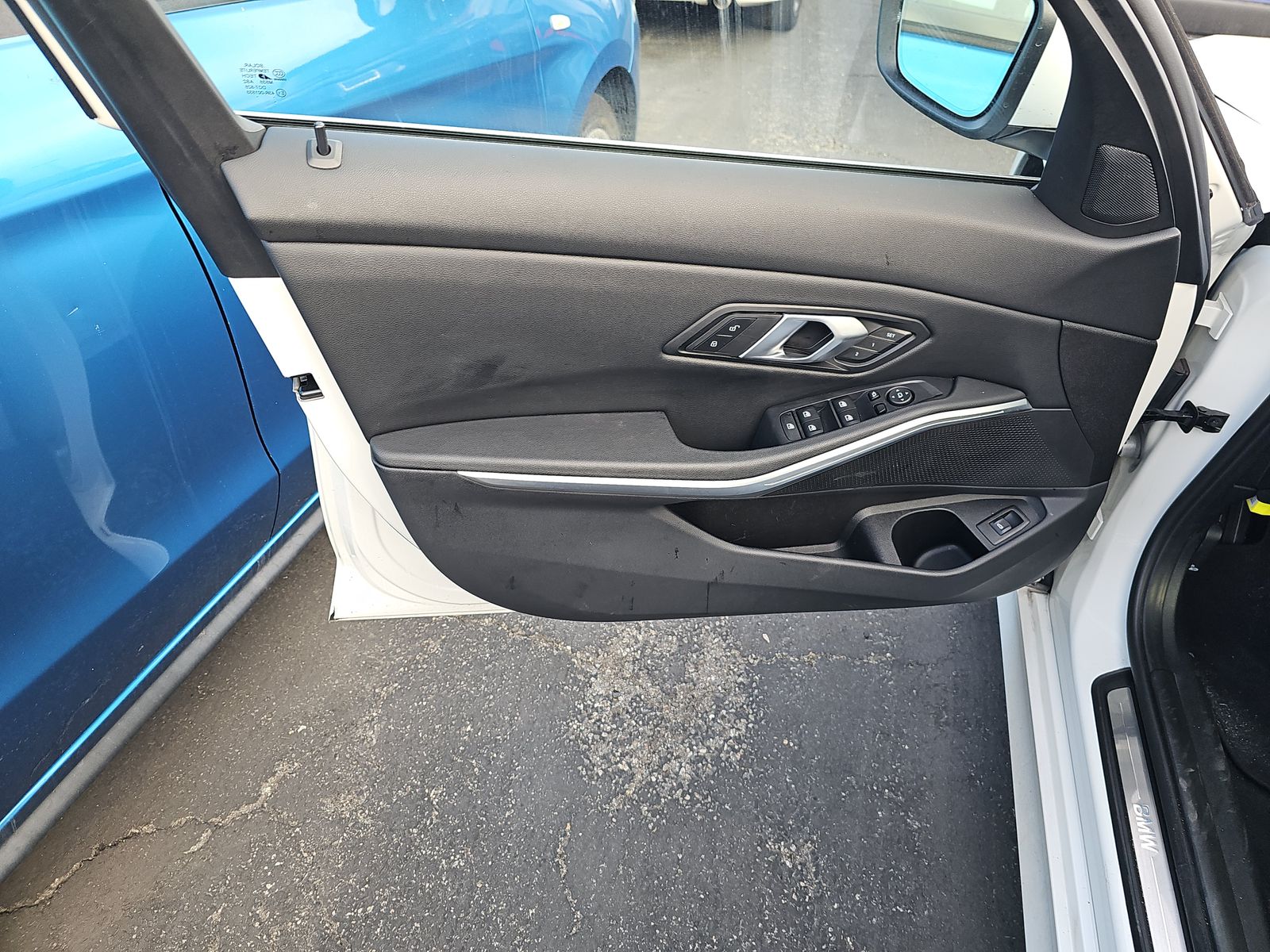 2025 BMW 3 Series 330i xDrive AWD