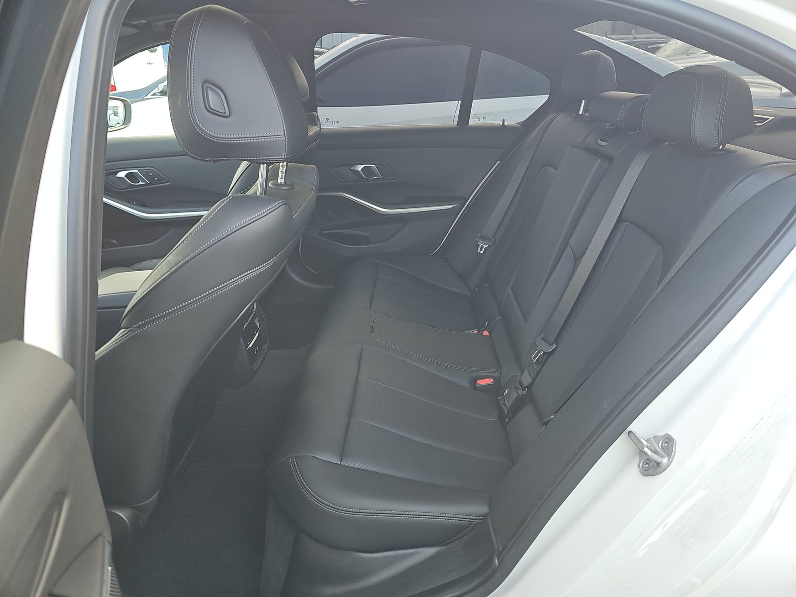 2025 BMW 3 Series 330i xDrive AWD