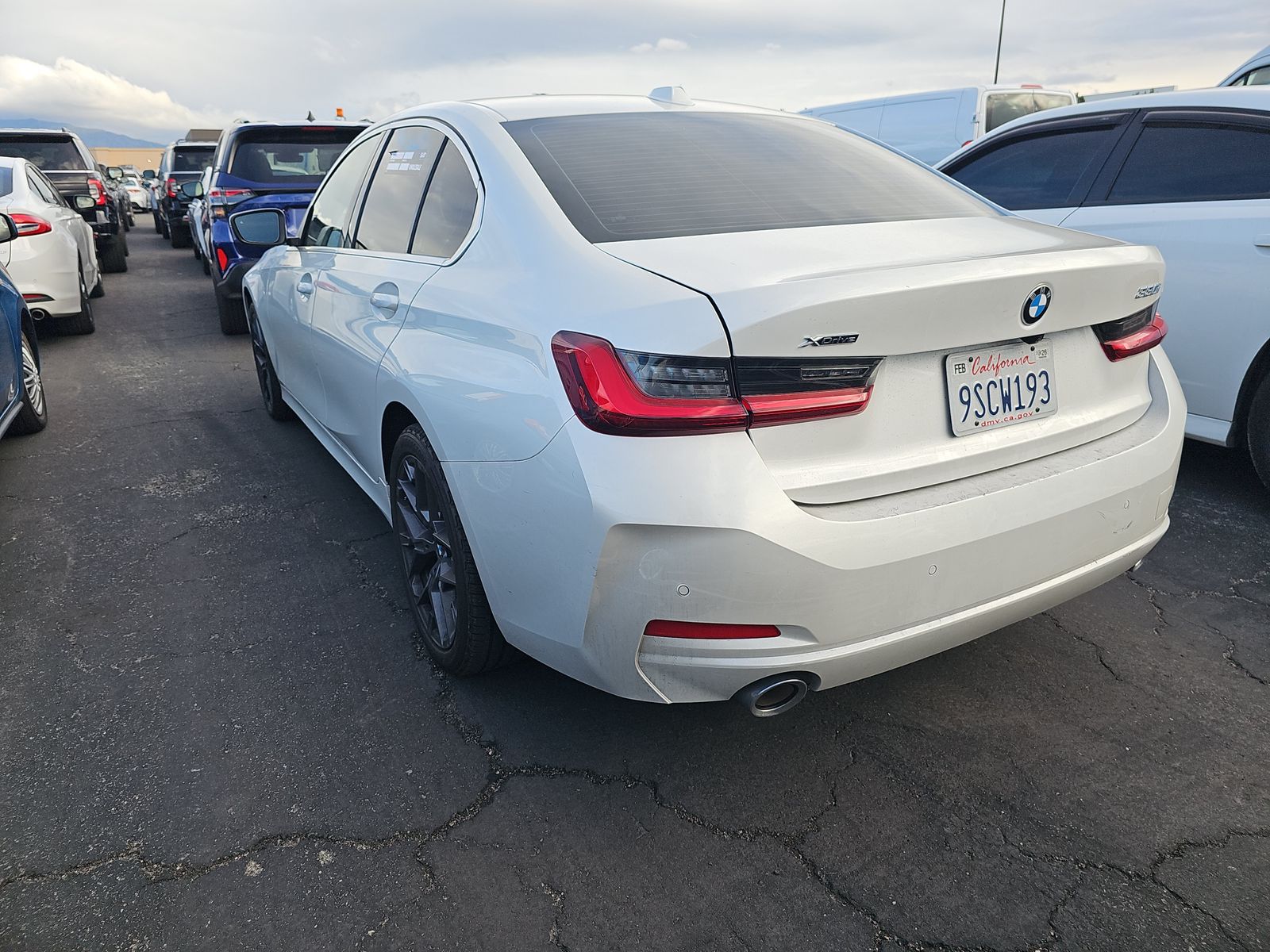 2025 BMW 3 Series 330i xDrive AWD