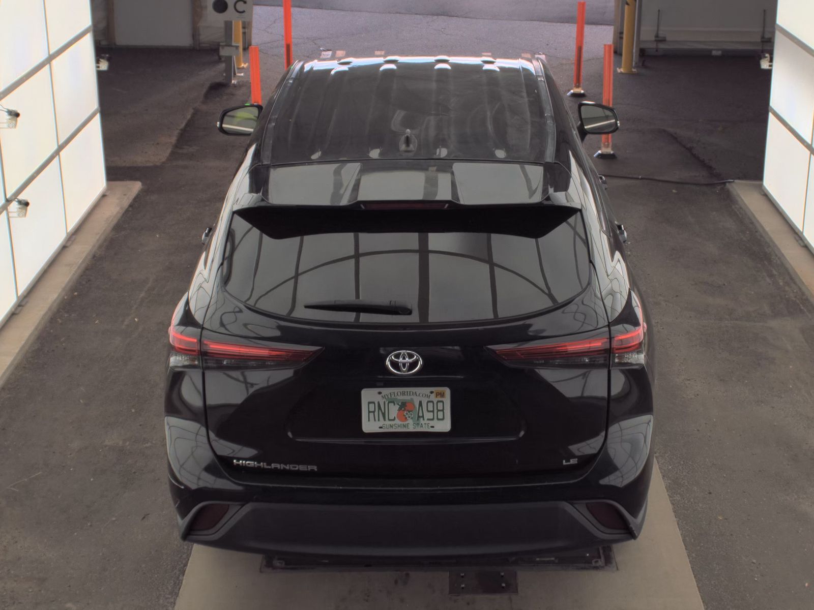 2023 Toyota Highlander LE FWD