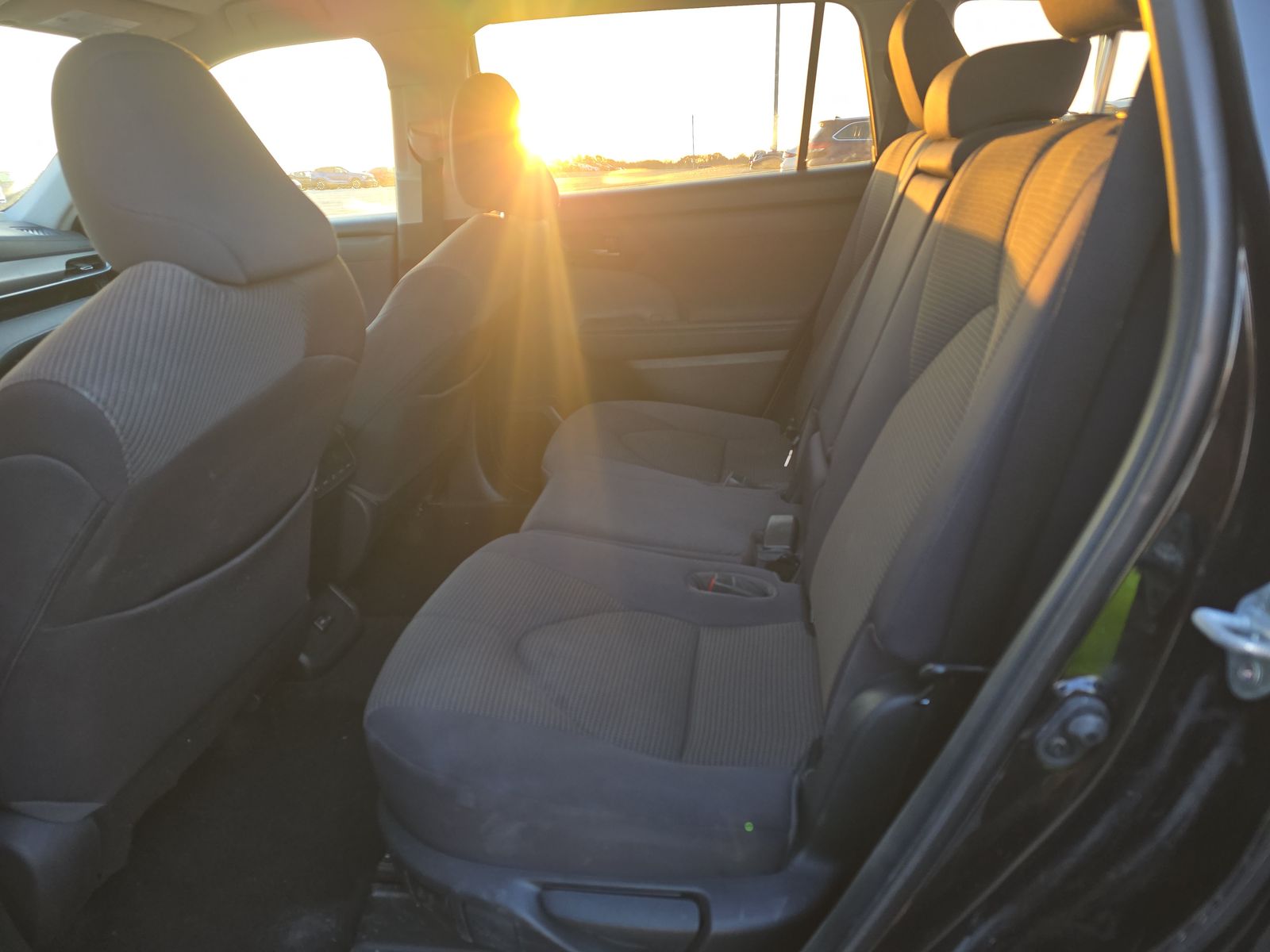 2023 Toyota Highlander LE FWD