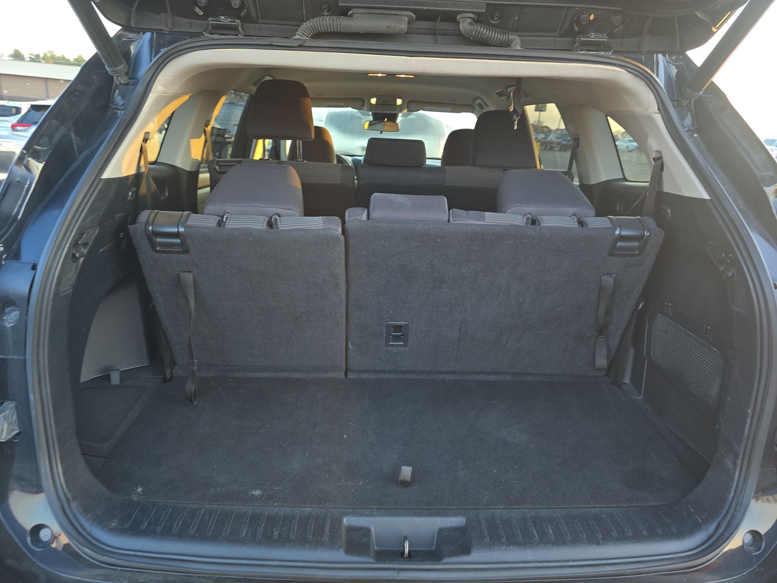 2023 Toyota Highlander LE FWD