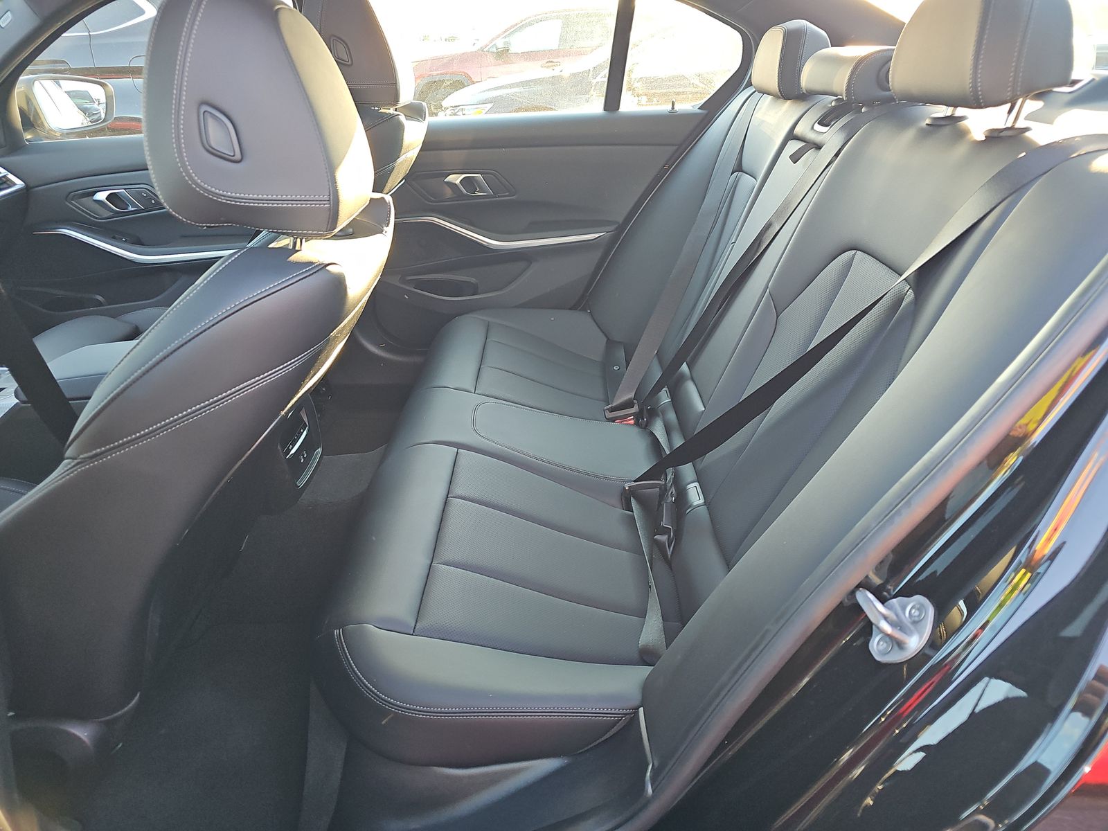 2025 BMW 3 Series 330i xDrive AWD