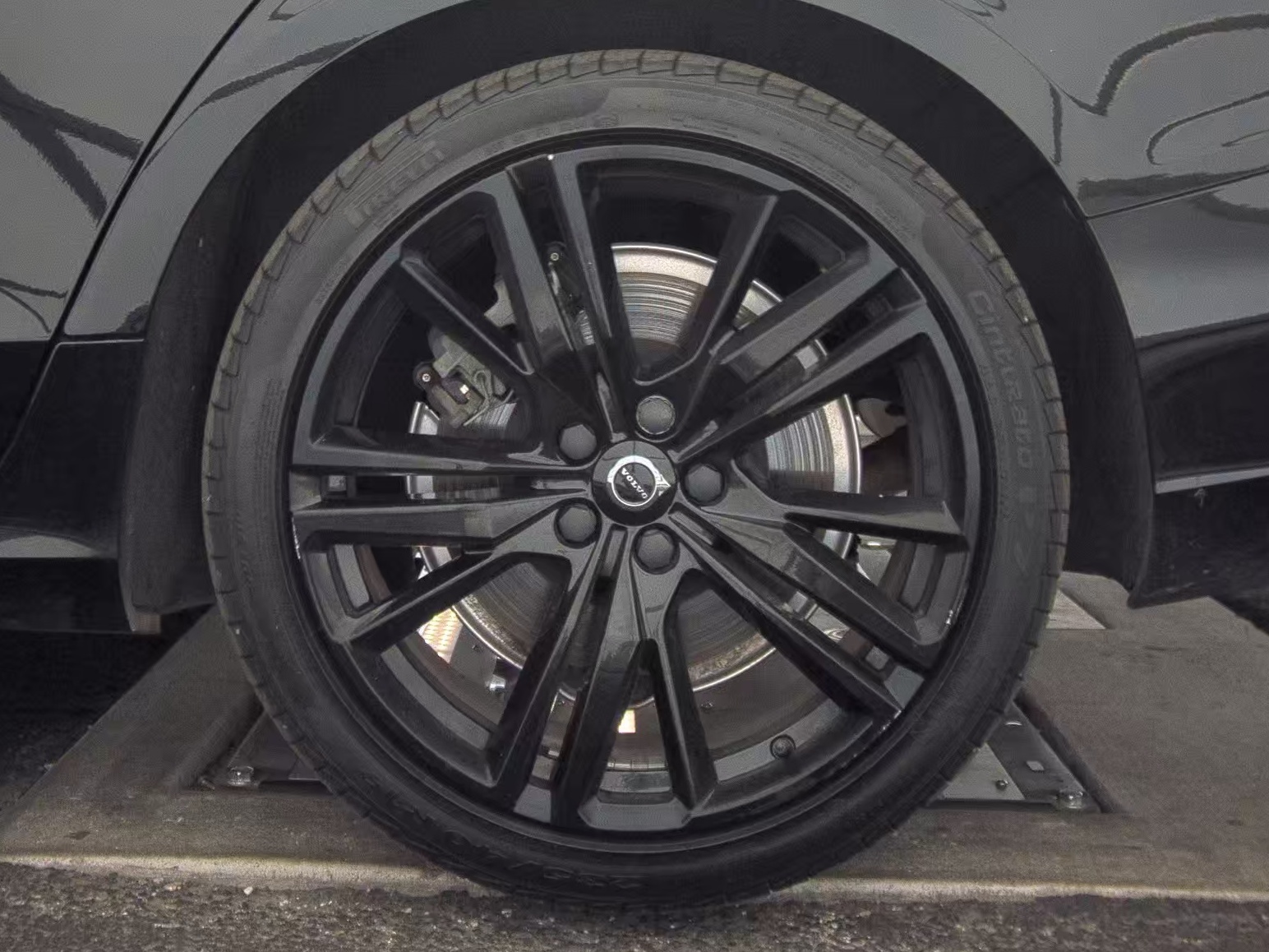 2024 Volvo S60 Recharge T8 Ultimate AWD