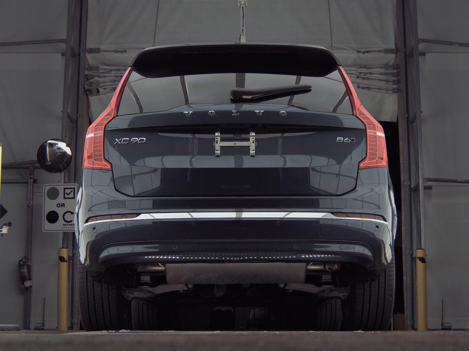 2025 Volvo XC90 B6 Plus AWD