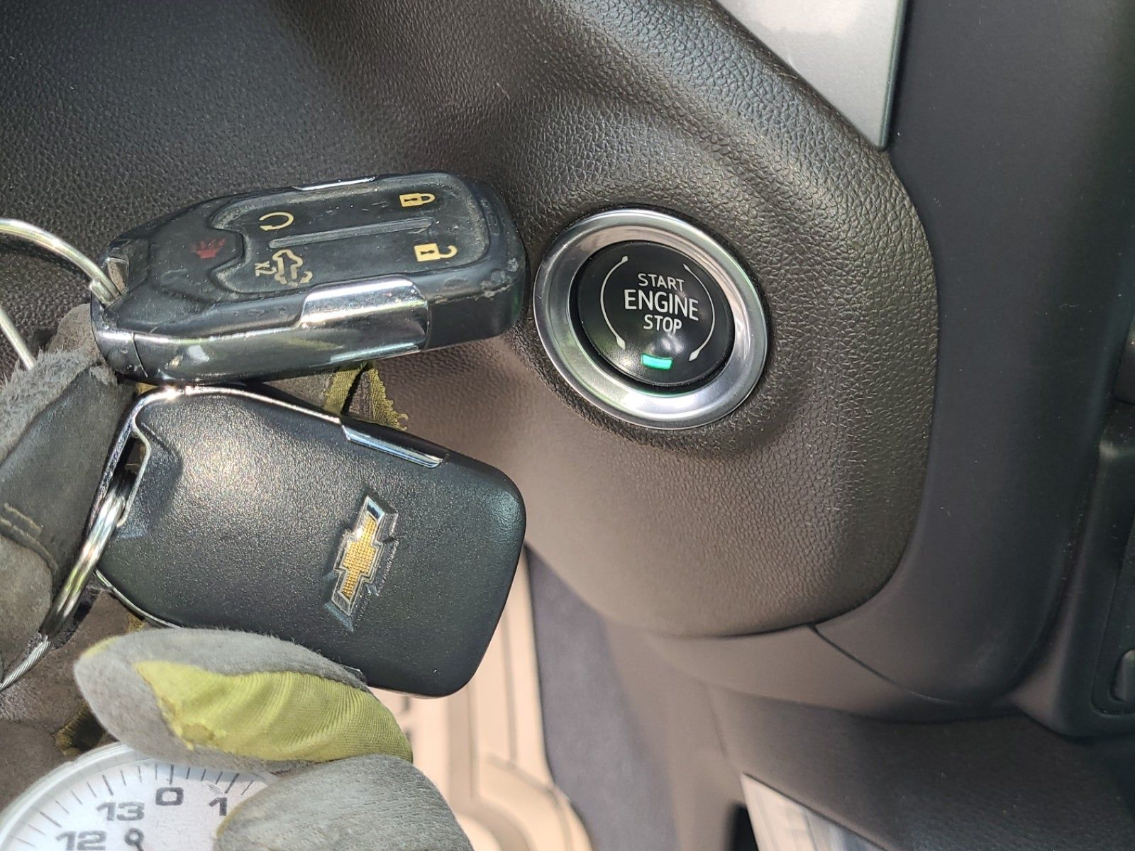 2020 Chevrolet Silverado 1500 RST AWD