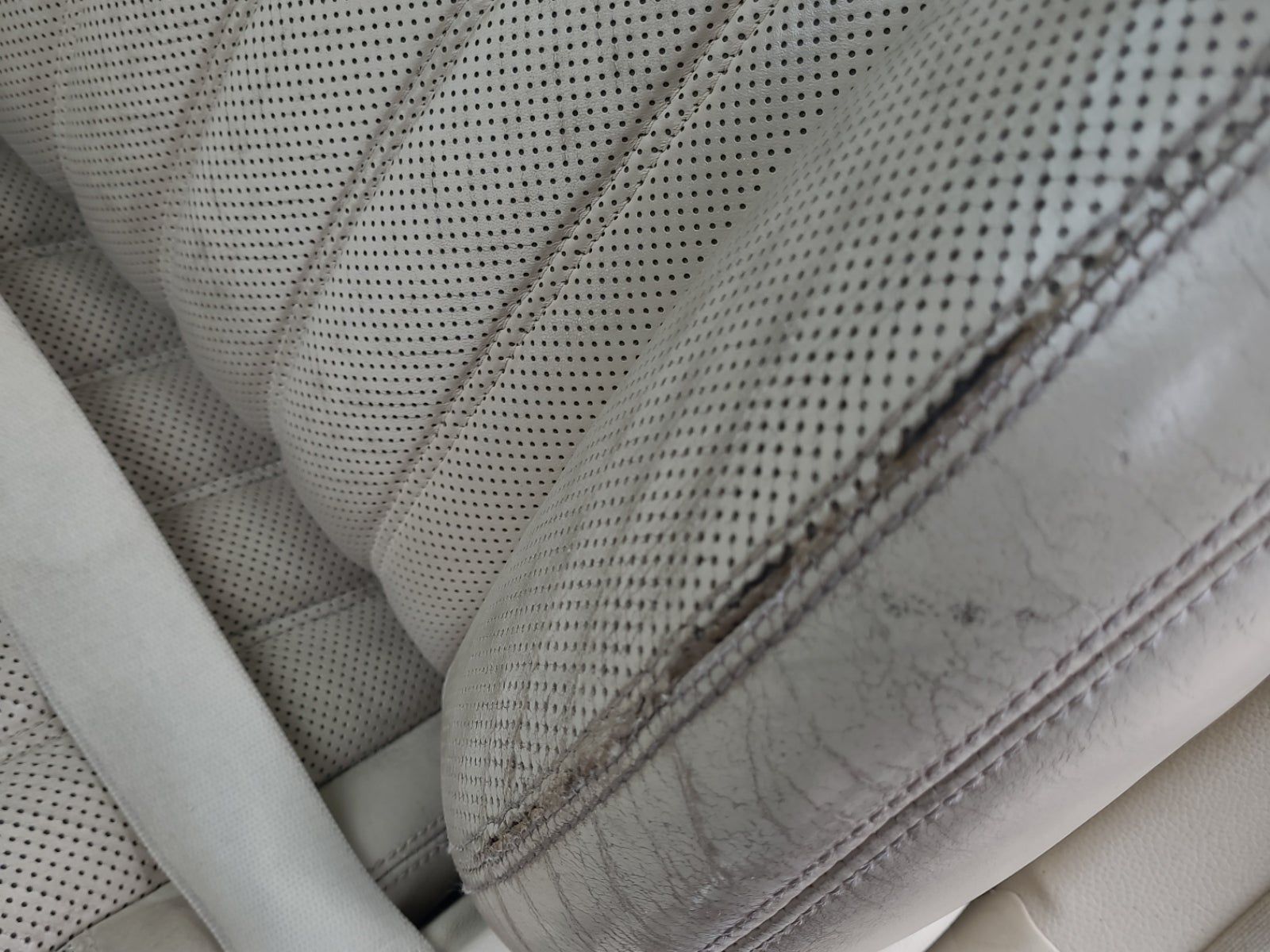 2011 Mercedes-Benz SL-Class SL 550 RWD