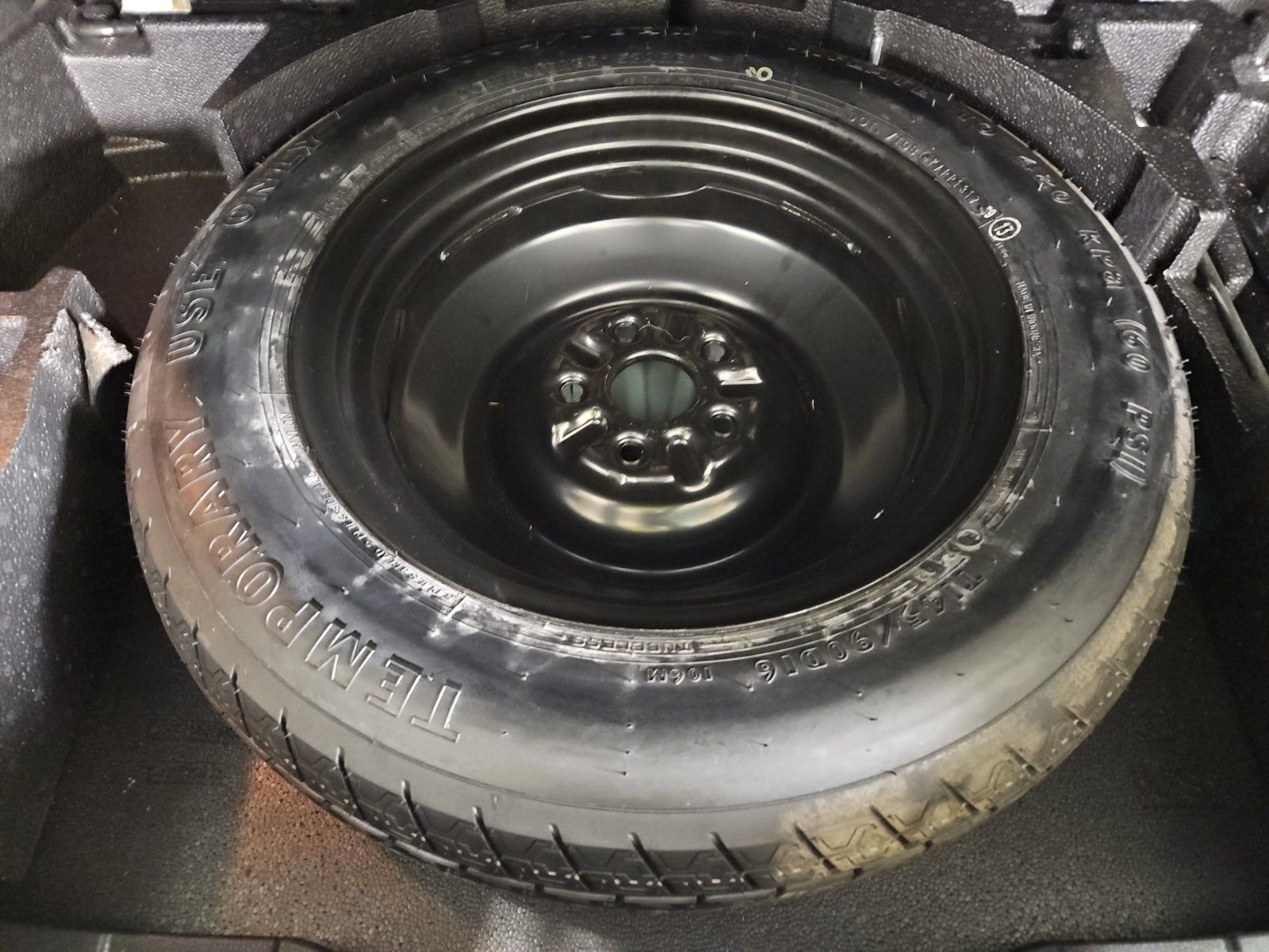 2018 Toyota C-HR XLE FWD