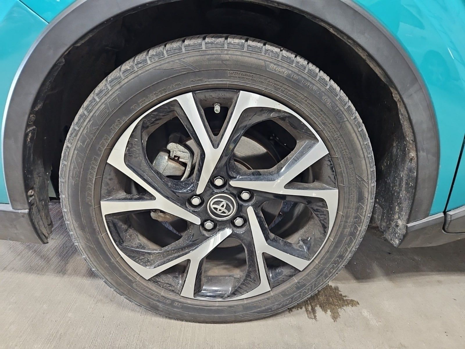 2018 Toyota C-HR XLE FWD