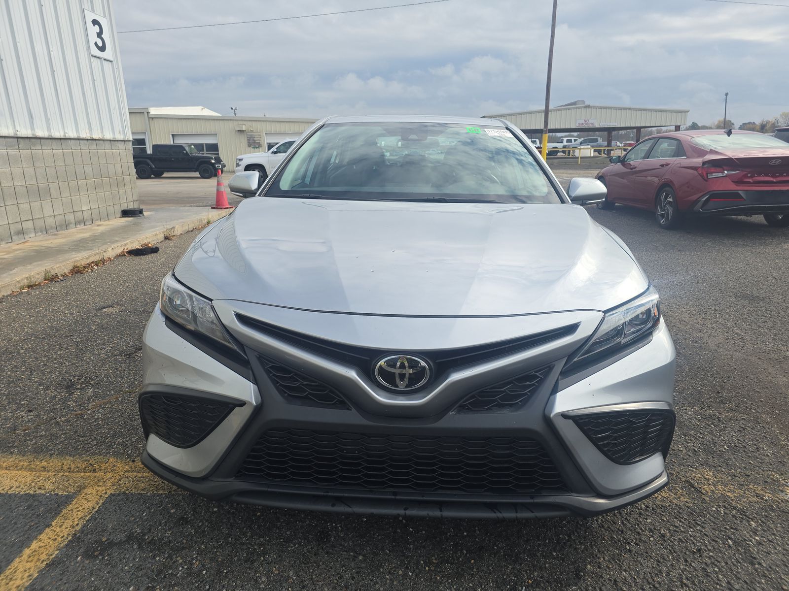 2024 Toyota Camry SE FWD