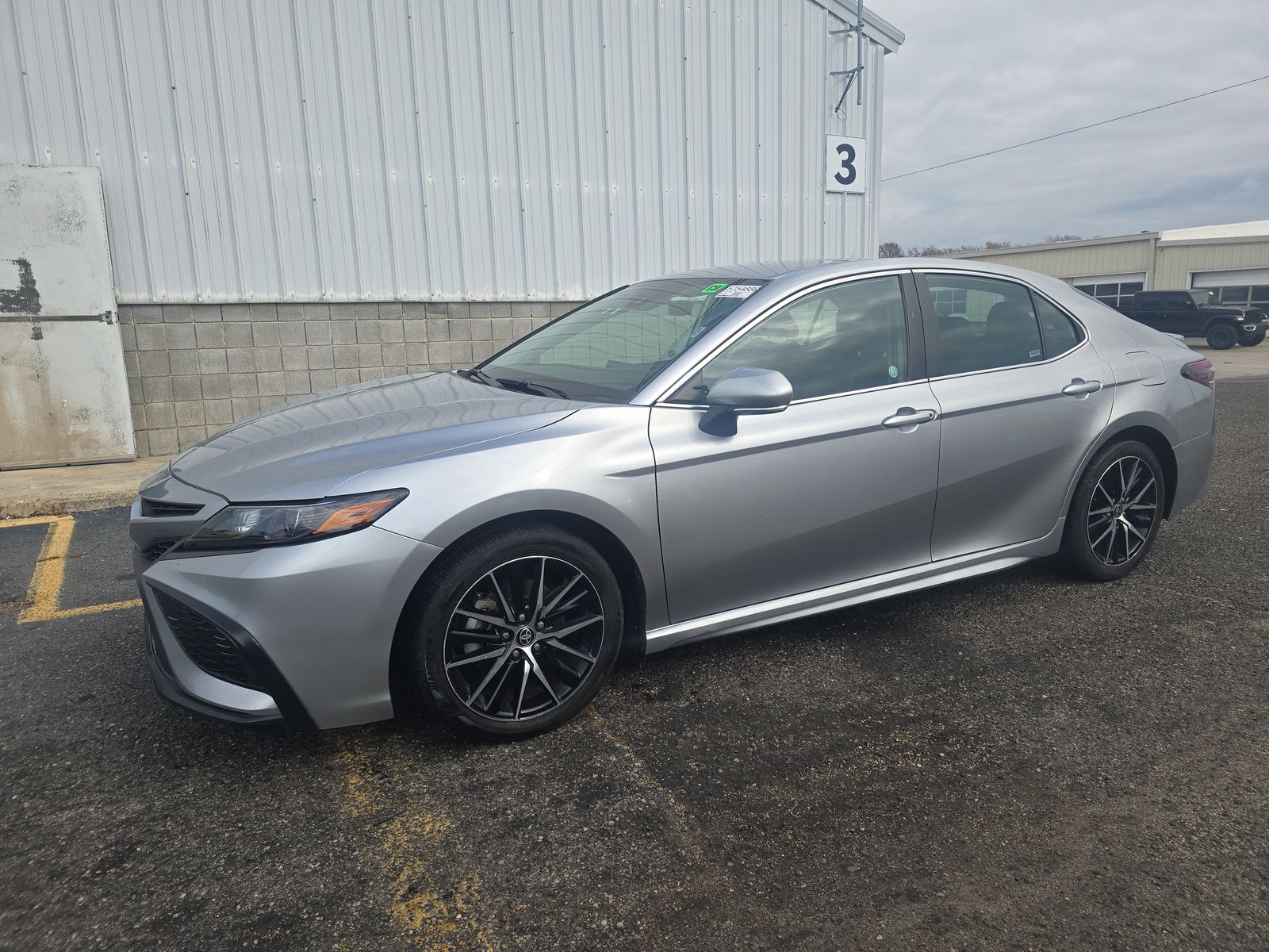 2024 Toyota Camry SE FWD