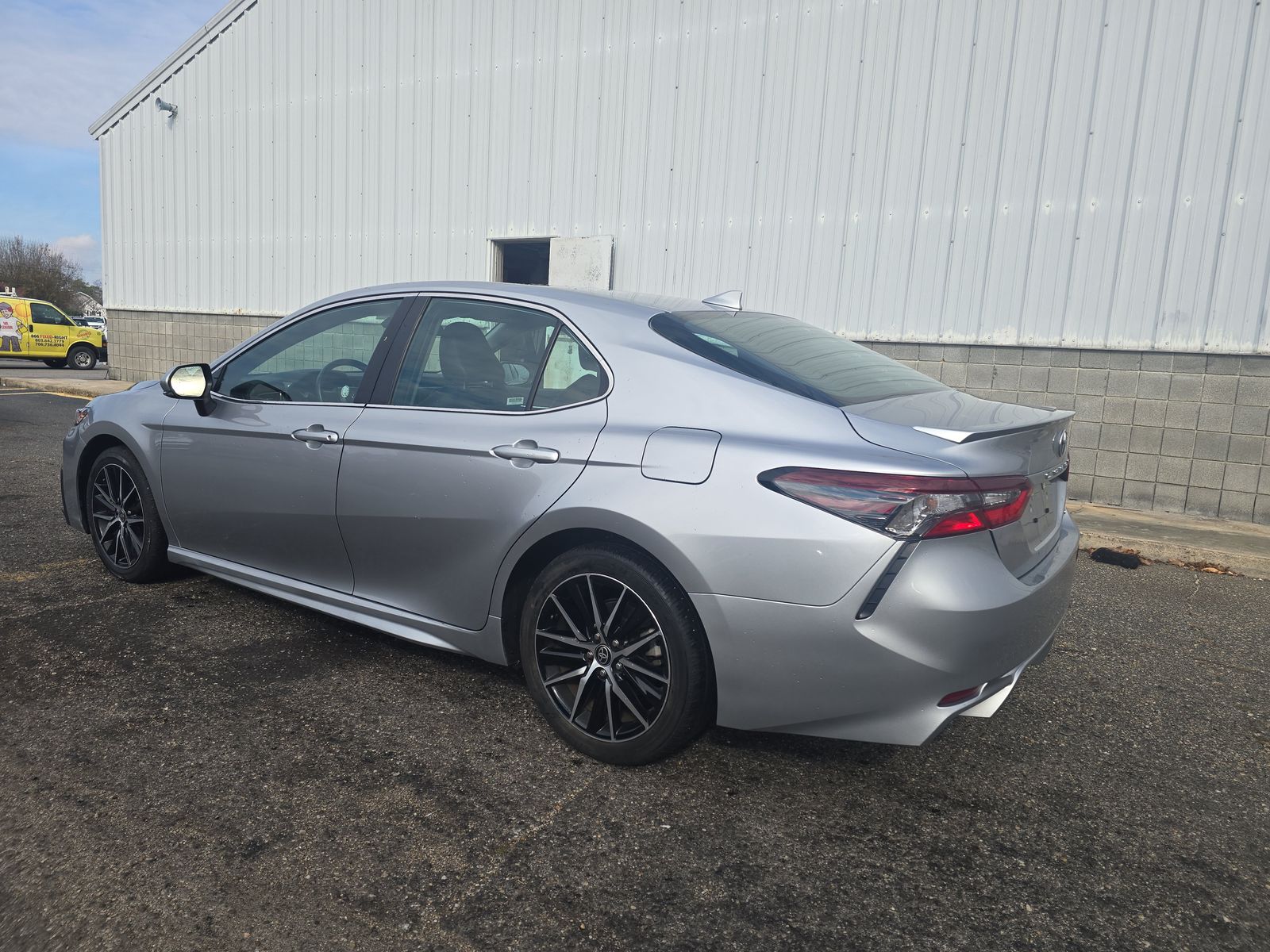2024 Toyota Camry SE FWD