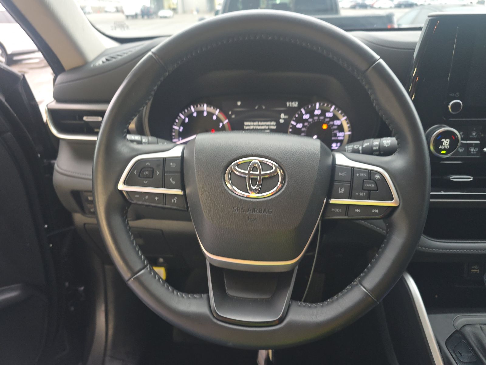 2024 Toyota Highlander LE AWD