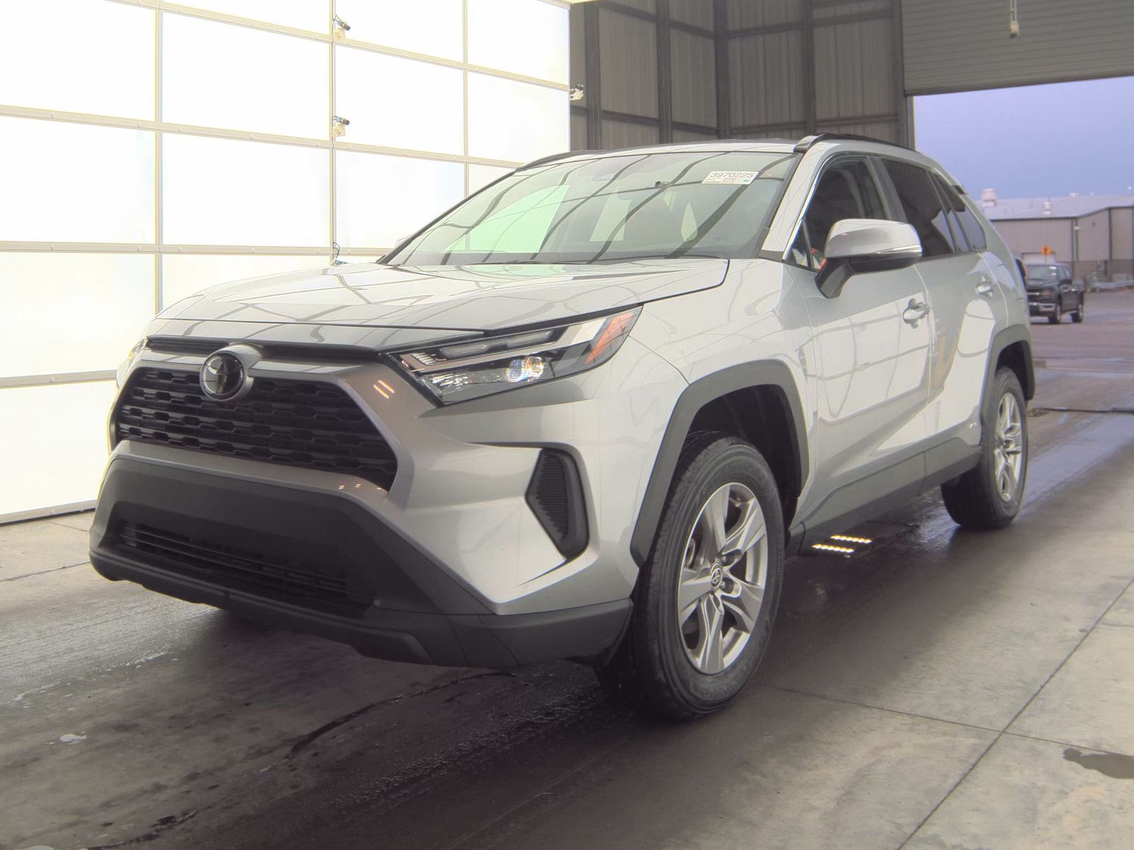 2025 Toyota RAV4 Hybrid XLE AWD