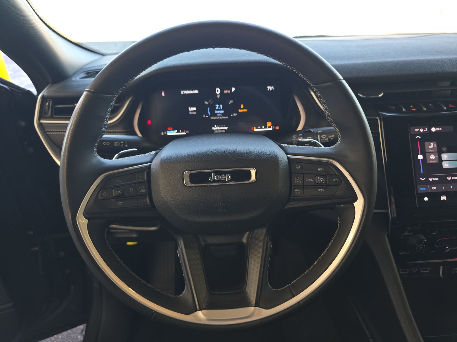 2023 Jeep Grand Cherokee Altitude AWD