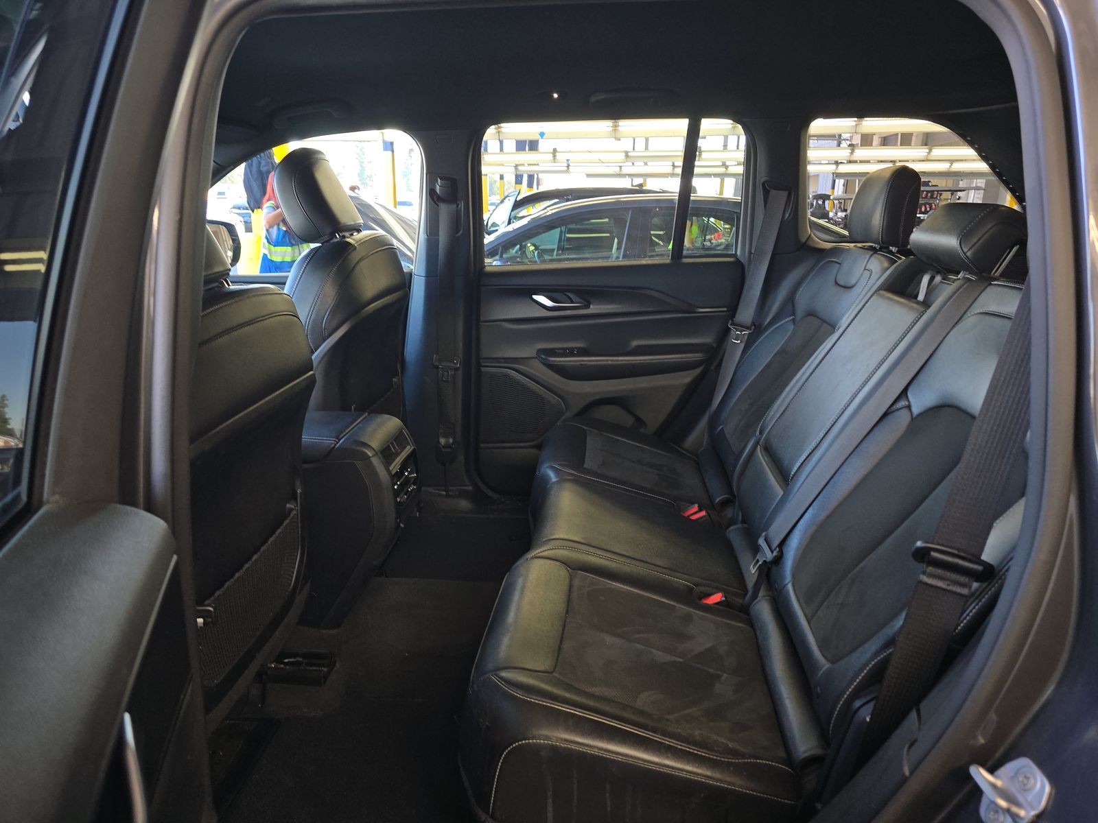 2023 Jeep Grand Cherokee Altitude AWD