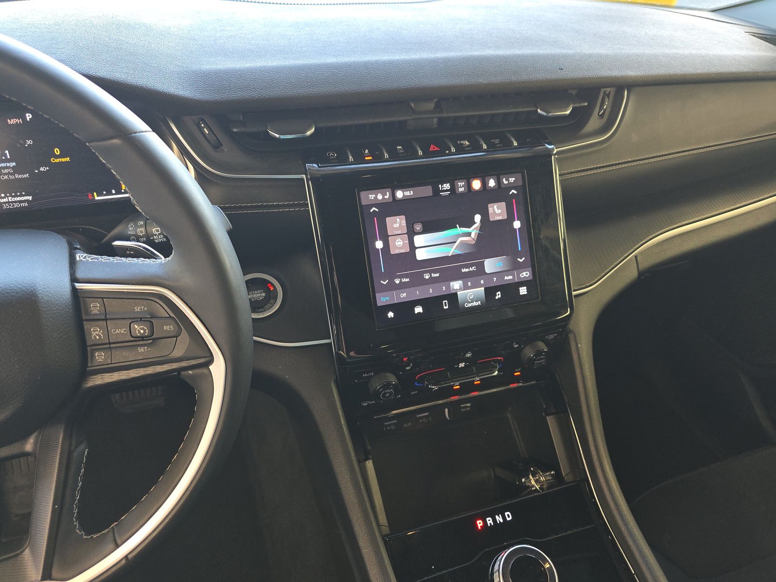 2023 Jeep Grand Cherokee Altitude AWD