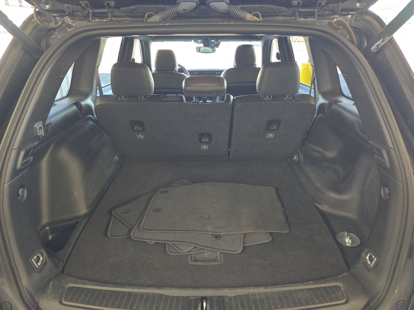 2023 Jeep Grand Cherokee Altitude AWD