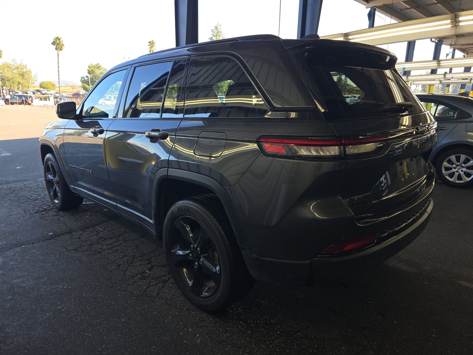 2023 Jeep Grand Cherokee Altitude AWD