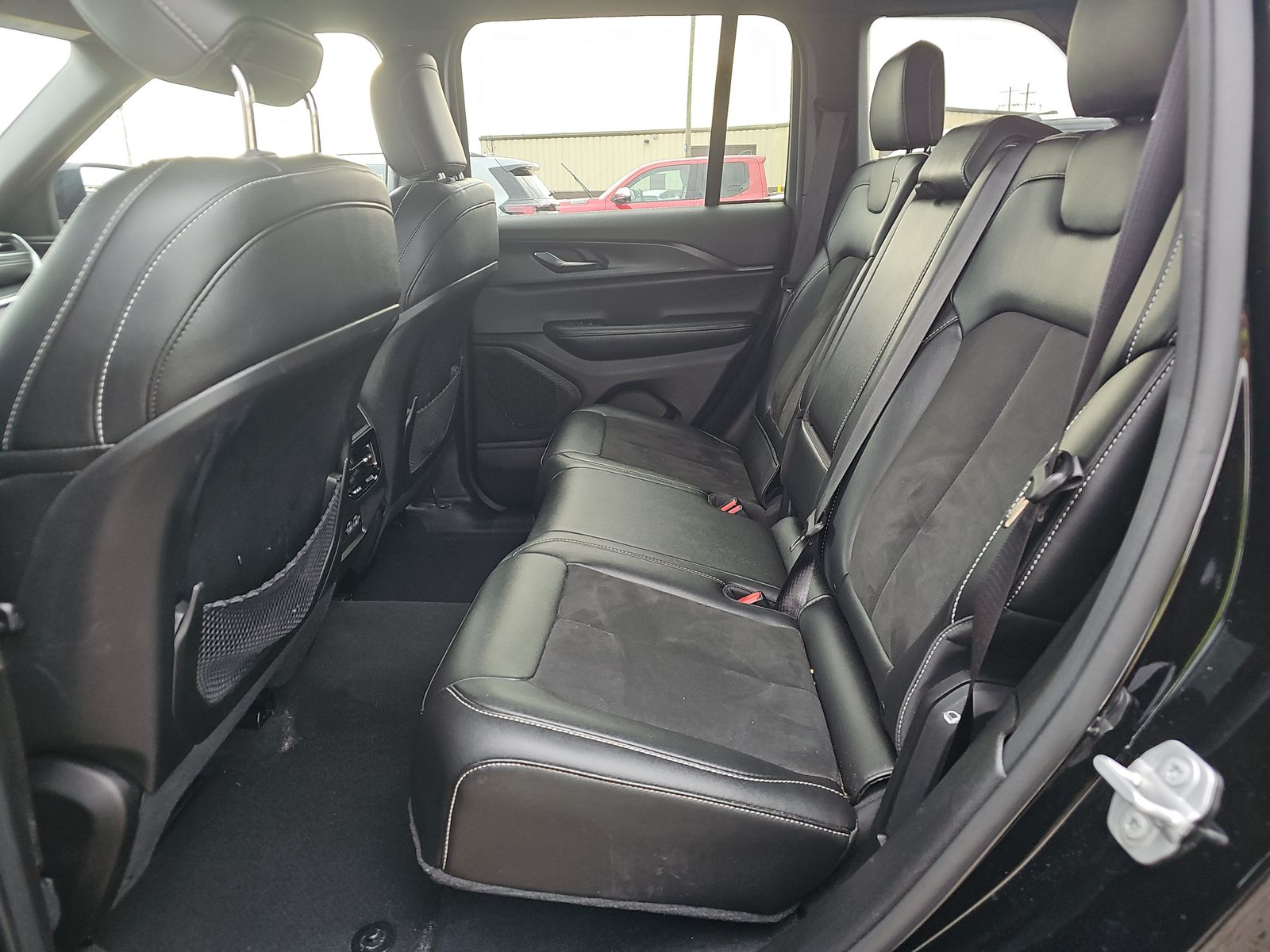 2024 Jeep Grand Cherokee Altitude AWD