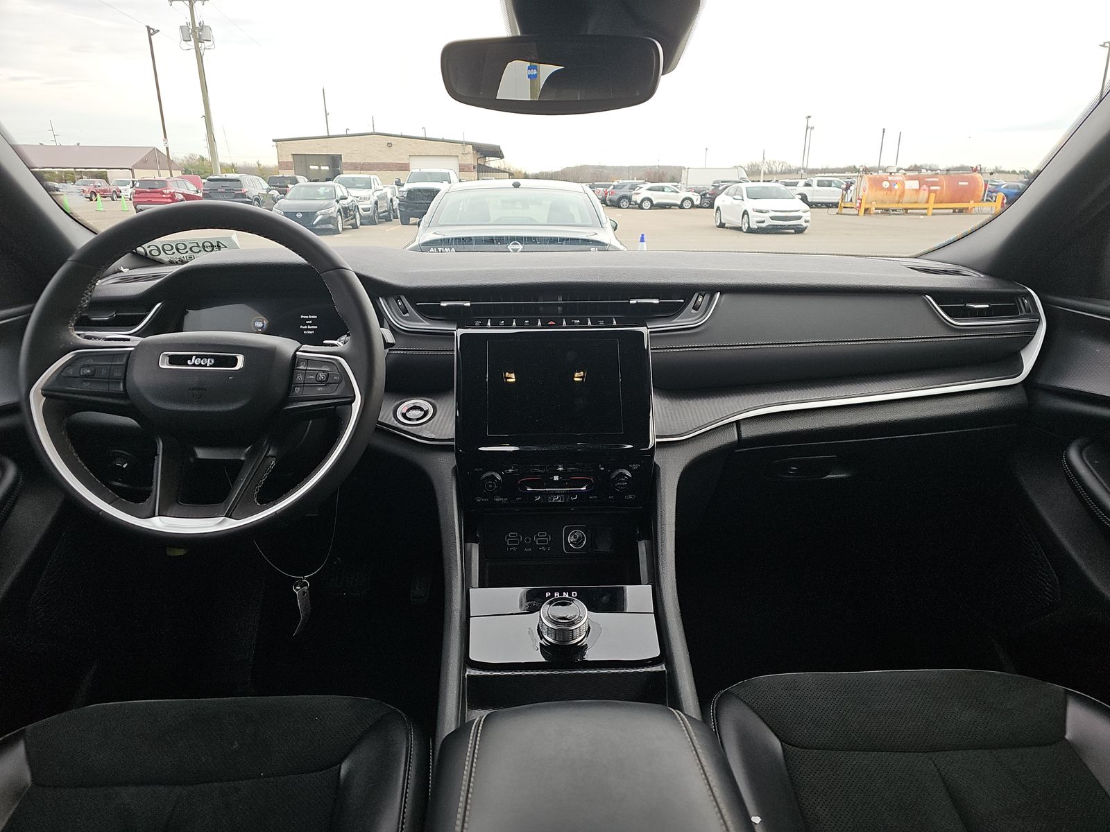 2024 Jeep Grand Cherokee Altitude AWD