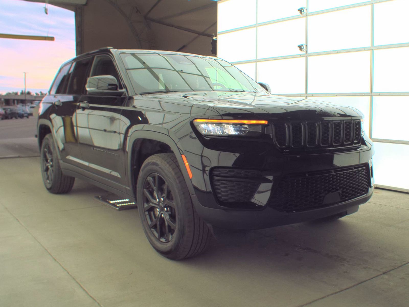 2024 Jeep Grand Cherokee Altitude AWD
