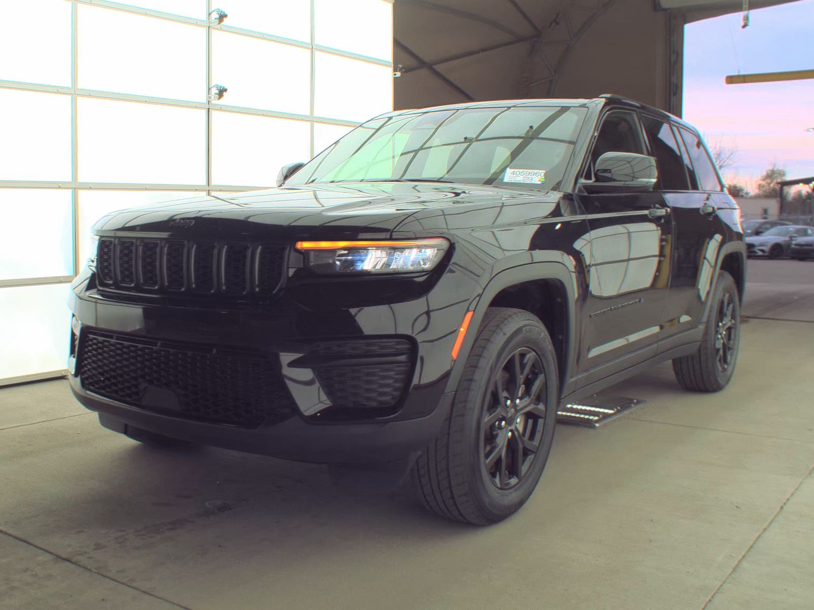 2024 Jeep Grand Cherokee Altitude AWD