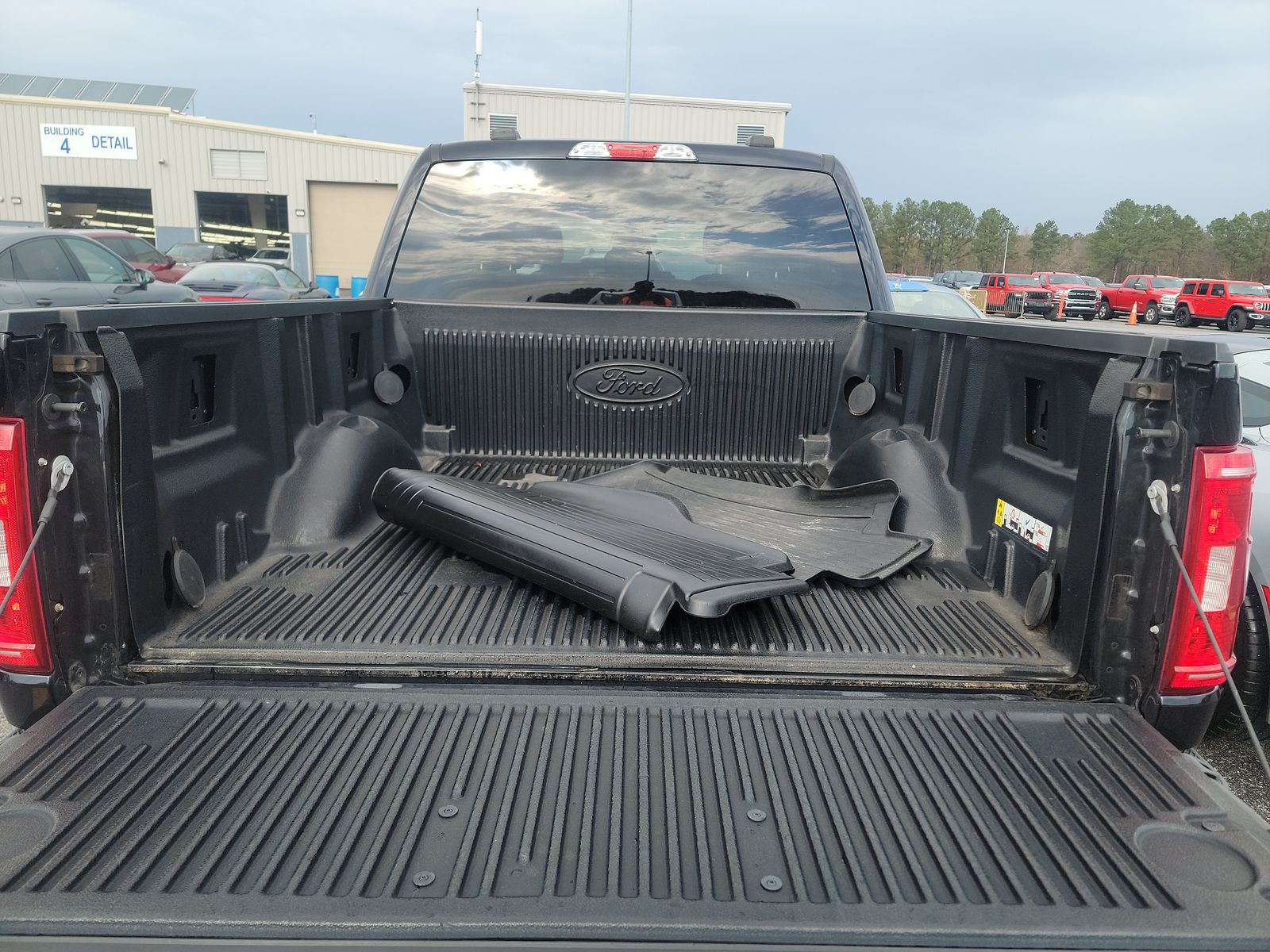 2021 Ford F-150 XLT RWD