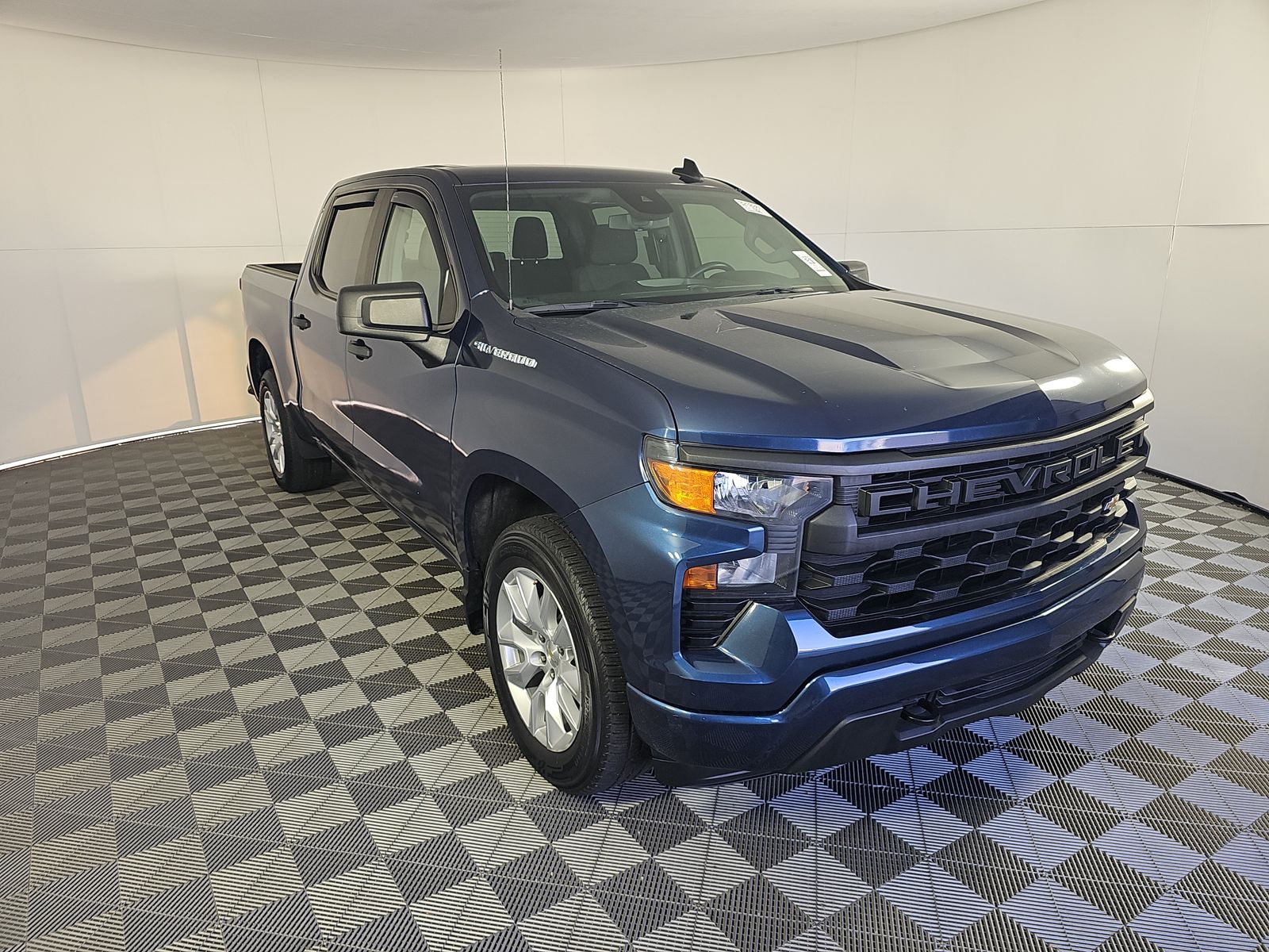 2022 Chevrolet Silverado 1500 Custom RWD