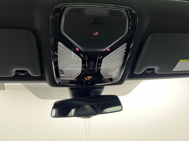 2024 BMW 3 Series 330i xDrive AWD