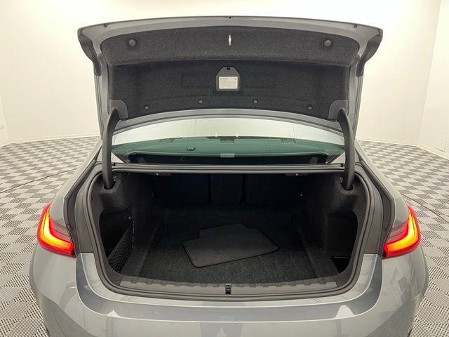 2024 BMW 3 Series 330i xDrive AWD