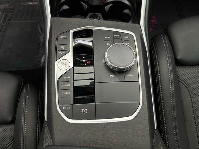 2024 BMW 3 Series 330i xDrive AWD