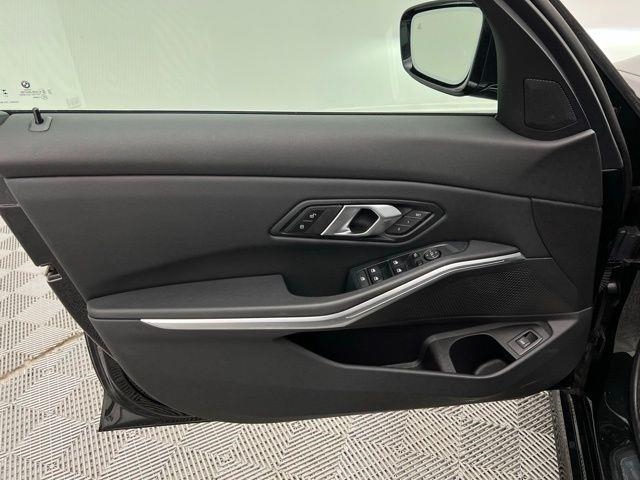 2024 BMW 3 Series 330i xDrive AWD