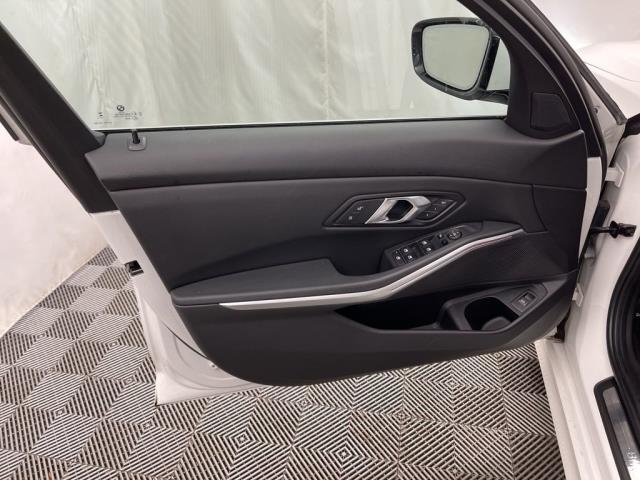 2024 BMW 3 Series 330i xDrive AWD