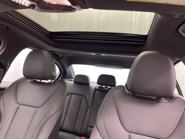 2024 BMW 3 Series 330i xDrive AWD