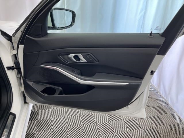 2024 BMW 3 Series 330i xDrive AWD