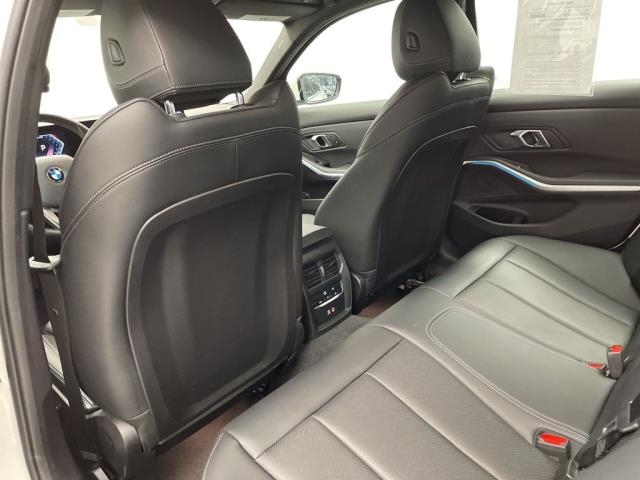 2024 BMW 3 Series 330i xDrive AWD