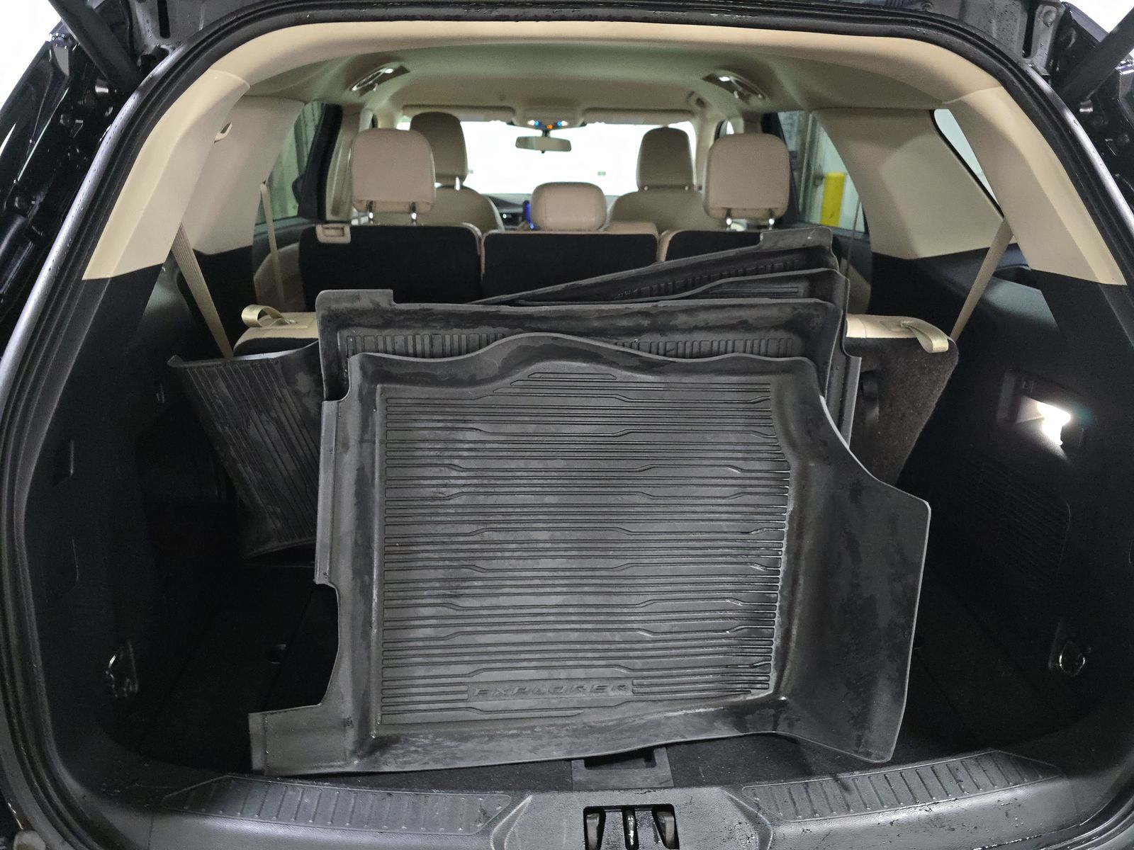 2022 Ford Explorer XLT AWD