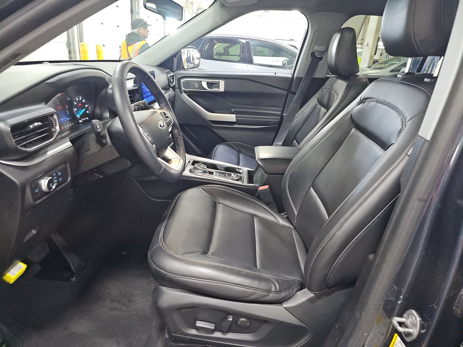 2022 Ford Explorer XLT AWD