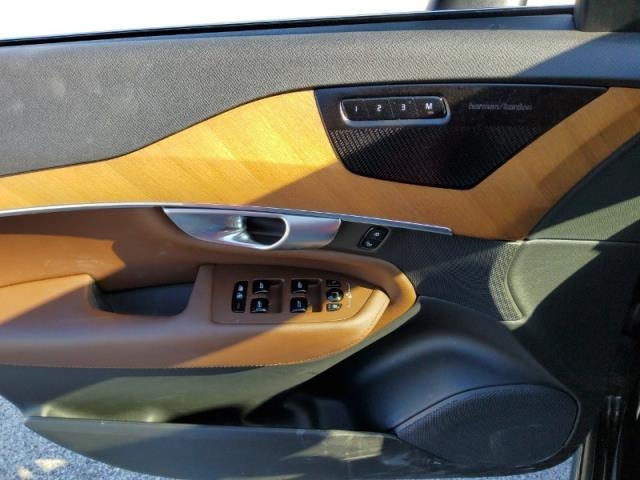 2024 Volvo XC90 B6 Plus AWD