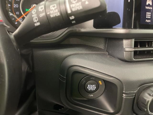 2025 Jeep Wrangler Sahara AWD