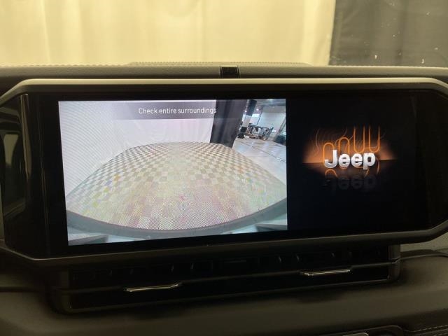 2025 Jeep Wrangler Sahara AWD