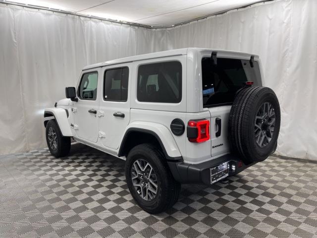 2025 Jeep Wrangler Sahara AWD