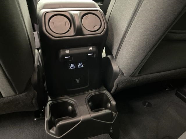 2025 Jeep Wrangler Sahara AWD