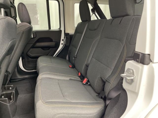 2025 Jeep Wrangler Sahara AWD